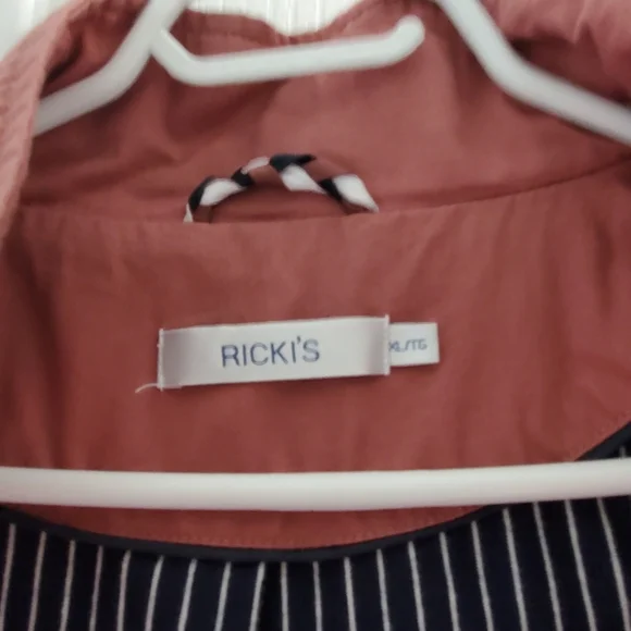 Fall/ spring jacket - Picture 4 of 7